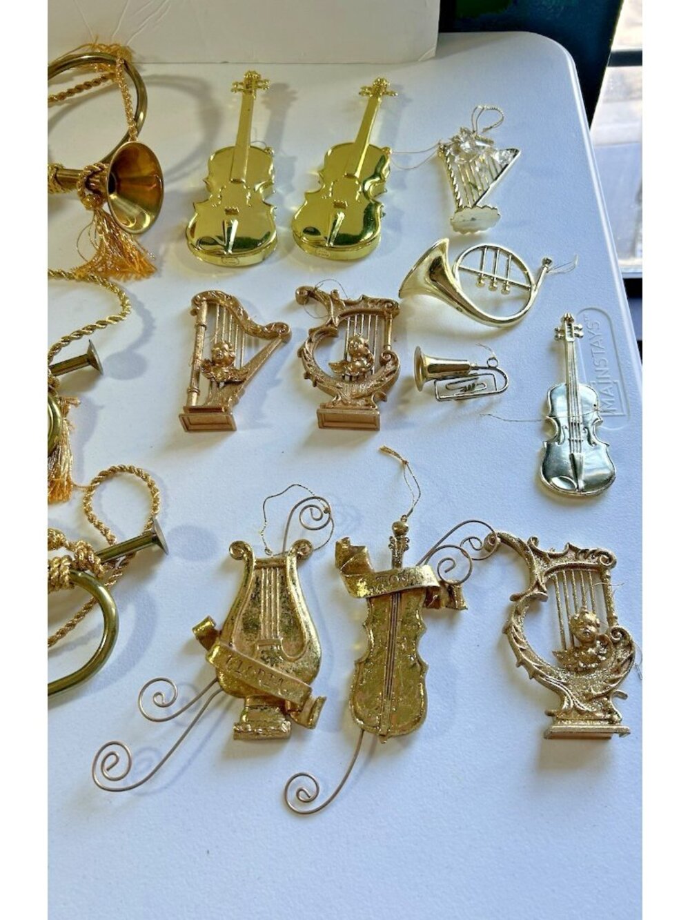 Vintage Lot of 24 Gold Metallic Musical Instrument Themed Christmas Ornaments - Picture 4 of 12